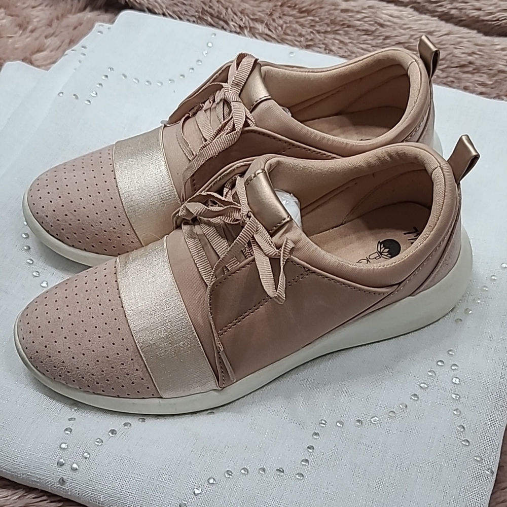 Big Buddha Shoes Light Pink Sz.7.5